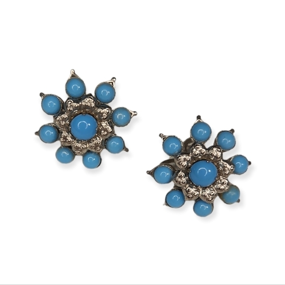 Coro Blue & Silver Flower Screw Back Earrings - Picture 3 of 6